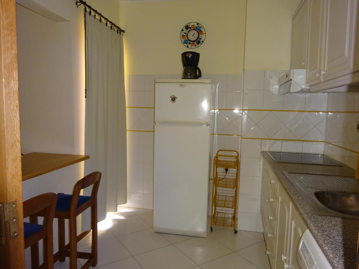 Apartamento T1 Com Piscina E Vista Mar - Praia Da Rocha Portimao Luaran gambar
