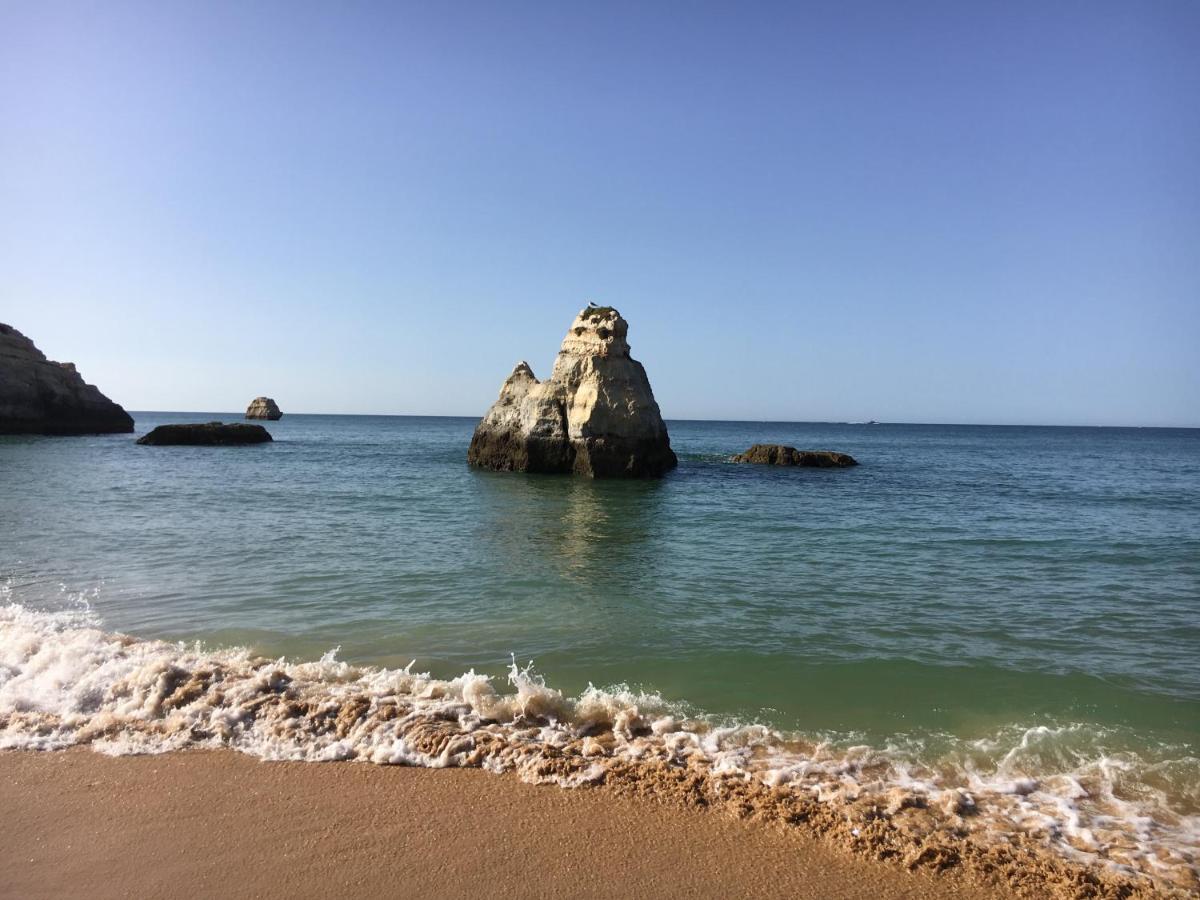Apartamento T1 Com Piscina E Vista Mar - Praia Da Rocha Portimao Luaran gambar