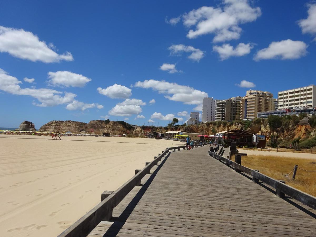 Apartamento T1 Com Piscina E Vista Mar - Praia Da Rocha Portimao Luaran gambar
